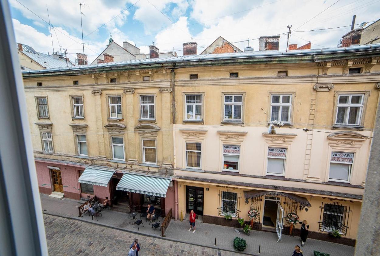 Апартаменти На Площі Ринок З Новим Сучасним Ремонтом Lviv Bagian luar foto